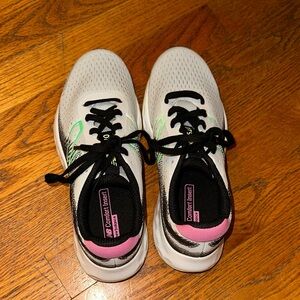 New Balance White Black Pink Athletic Running Shoes with Green Accents